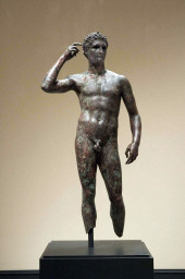 La statua dell'atleta vittorioso di Lisippo ripescata a Fano e ora negli Stati Uniti
